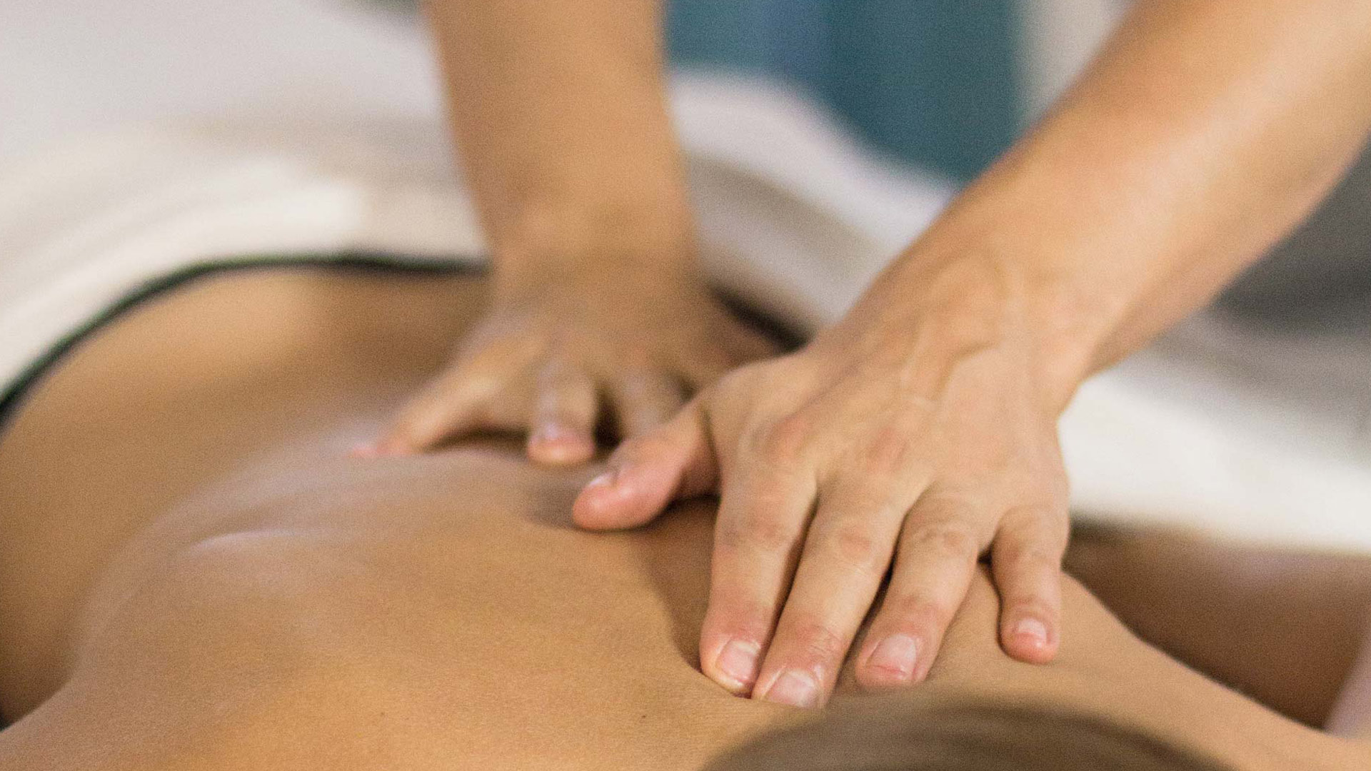 Pravaha Massage München, Ayurveda Tiefenentspannung, ganzheitlich erholen, Stress abbauen und neue Kraft tanken.