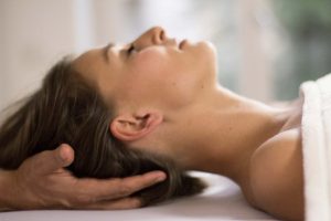Pravaha Massage München, Ayurveda Tiefenentspannung, ganzheitlich erholen, Stress abbauen und neue Kraft tanken.