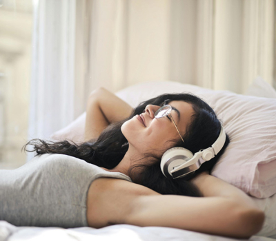 Effektiv Stress abbauen und Burnout vorbeugen. Mit Ayurveda Tiefenentspannung. Pravaha Massage München.